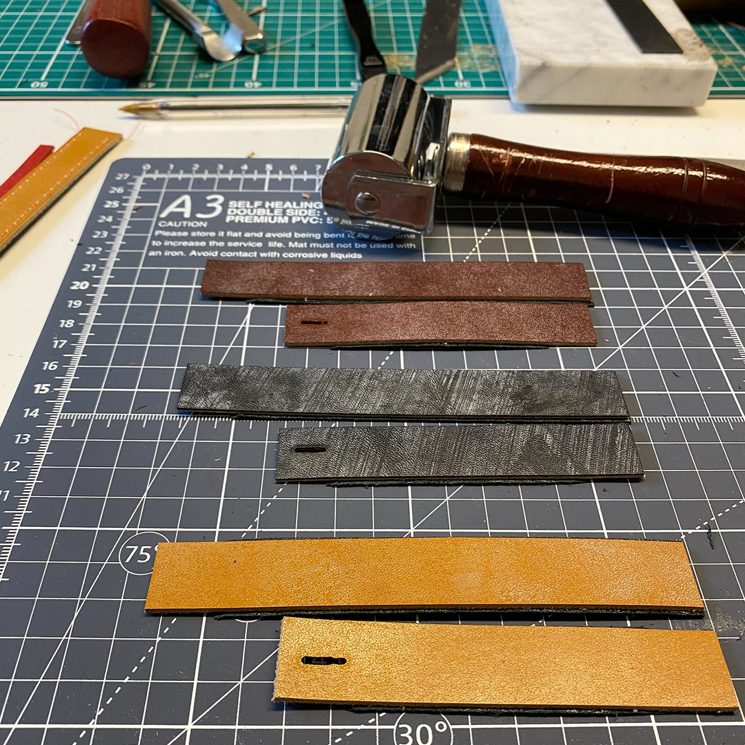 Handmade leather watch strap: Black