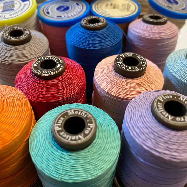 Handmade leather watch strap: Black